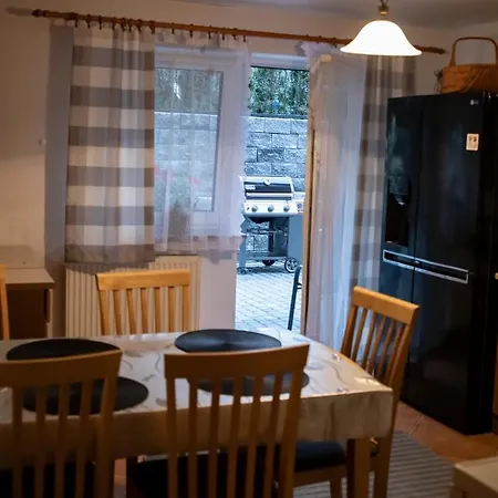 Tatrzanskie Spanie Goscinne Bed & Breakfast 3*